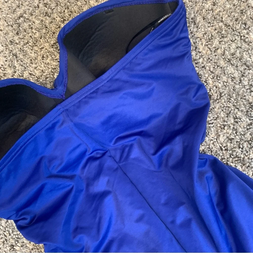 Miraclesuit Madrid One Piece Swimsuit - Picture 12 of 15